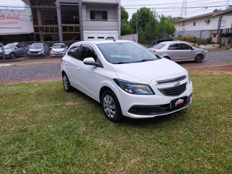 Chevrolet ONIX LT 1.4 2014 GRASSI VEÍCULOS LAJEADO / Carros no Vale