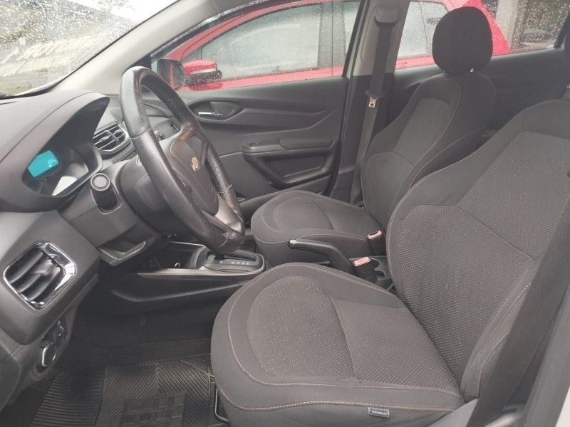 Chevrolet ONIX LT 1.4 2014 GRASSI VEÍCULOS LAJEADO / Carros no Vale