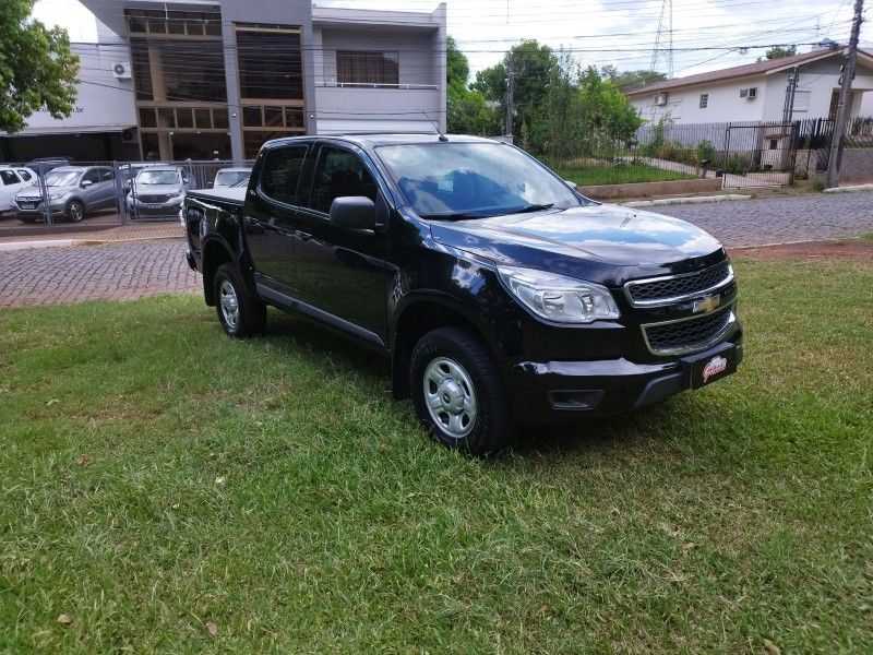 Chevrolet S10 LS 2.8 TDI 2015 GRASSI VEÍCULOS LAJEADO / Carros no Vale