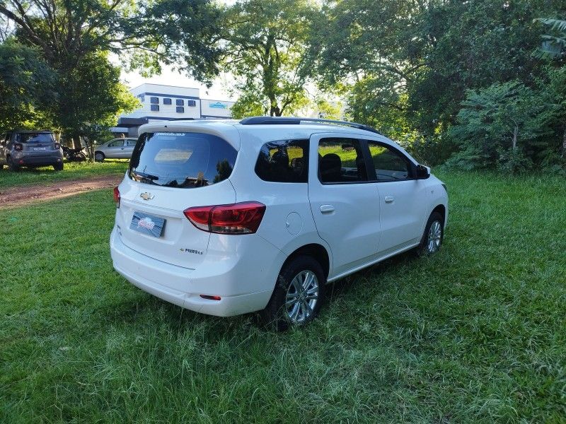 Chevrolet SPIN LT 1.8 2020 GRASSI VEÍCULOS LAJEADO / Carros no Vale