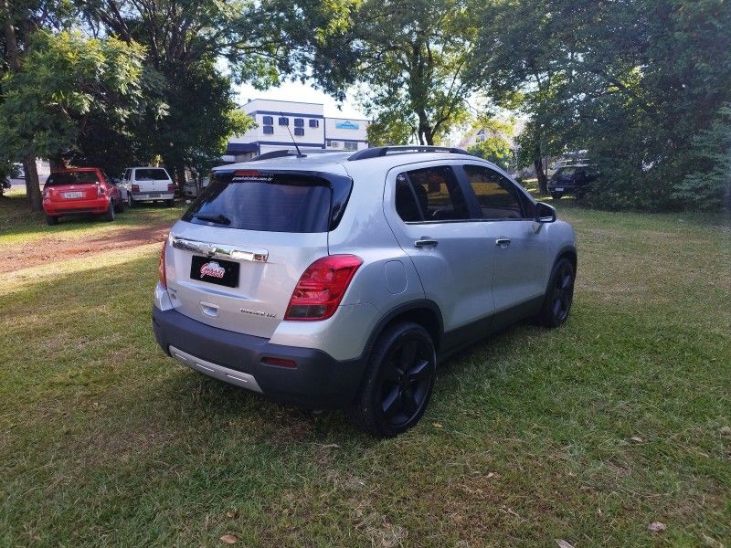 Chevrolet TRACKER LTZ 1.8 2014 GRASSI VEÍCULOS LAJEADO / Carros no Vale