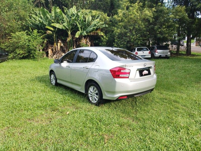 Honda CITY LX 2013 GRASSI VEÍCULOS LAJEADO / Carros no Vale