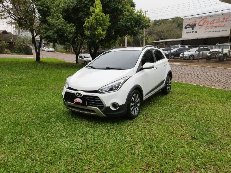 Hyundai HB20X PREMIUM 1.6 2019 GRASSI VEÍCULOS LAJEADO / Carros no Vale