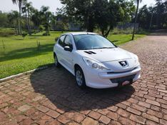 Peugeot 207 XR 1.4 2013 GRASSI VEÍCULOS LAJEADO / Carros no Vale