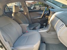 Toyota COROLLA XEi 2.0 2013 GRASSI VEÍCULOS LAJEADO / Carros no Vale