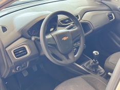Chevrolet Onix 1.0 Lt 2017/2018 COVEL VEICULOS ENCANTADO / Carros no Vale