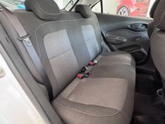 Chevrolet Onix 1.0 Lt 2017/2018 COVEL VEICULOS ENCANTADO / Carros no Vale