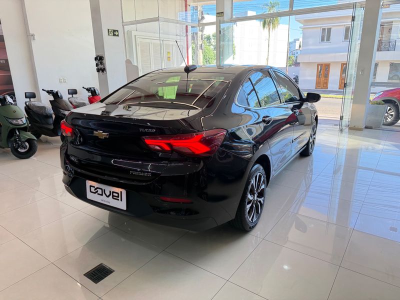 Chevrolet Onix Plus 1.0t Premier 2 2022/2023 COVEL VEICULOS ENCANTADO / Carros no Vale