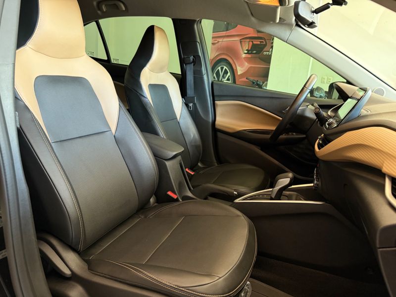 Chevrolet Onix Plus 1.0t Premier 2 2022/2023 COVEL VEICULOS ENCANTADO / Carros no Vale