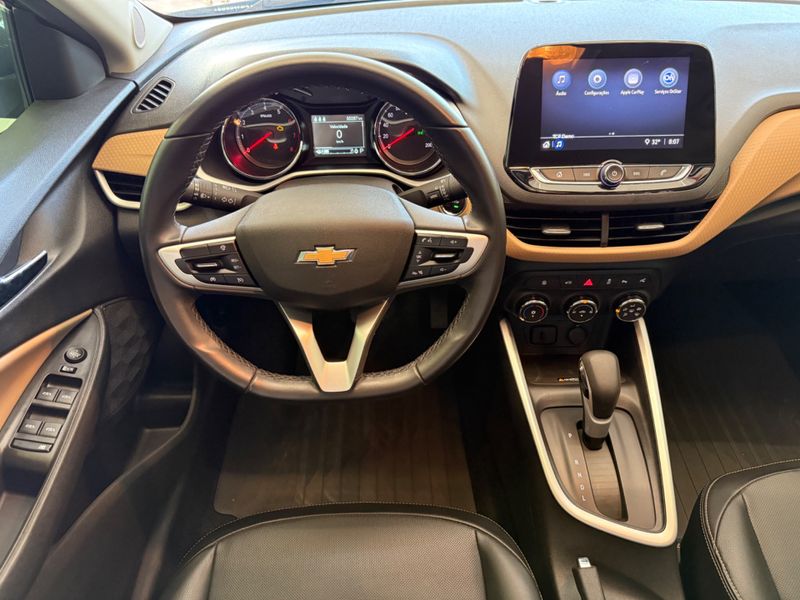 Chevrolet Onix Plus 1.0t Premier 2 2022/2023 COVEL VEICULOS ENCANTADO / Carros no Vale
