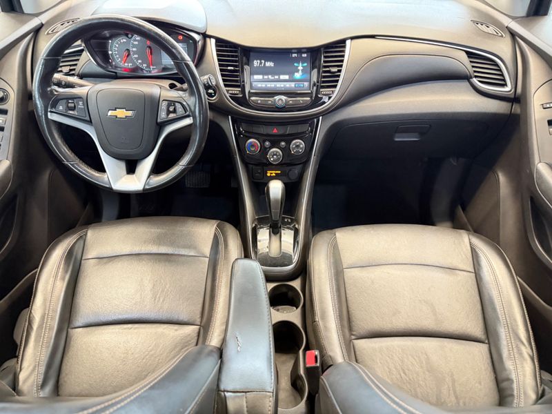 Chevrolet Tracker Ltz 1.4 2016/2017 COVEL VEICULOS ENCANTADO / Carros no Vale