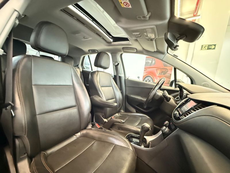 Chevrolet Tracker Ltz 1.4 2016/2017 COVEL VEICULOS ENCANTADO / Carros no Vale