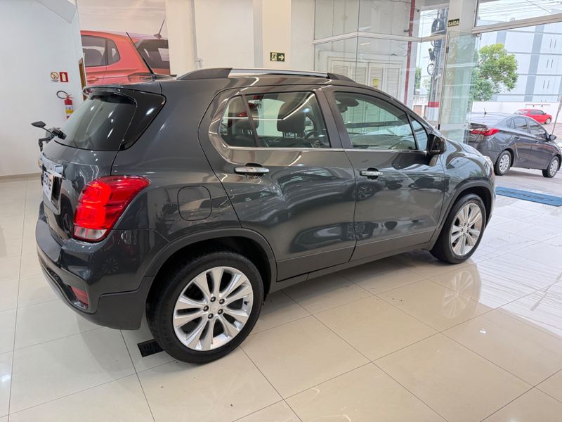 Chevrolet Tracker Ltz 1.4 2016/2017 COVEL VEICULOS ENCANTADO / Carros no Vale