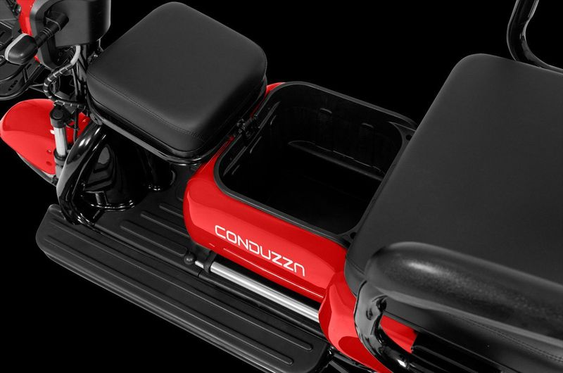 Conduzza Sydney 2025/2025 COVEL VEICULOS ENCANTADO / Carros no Vale