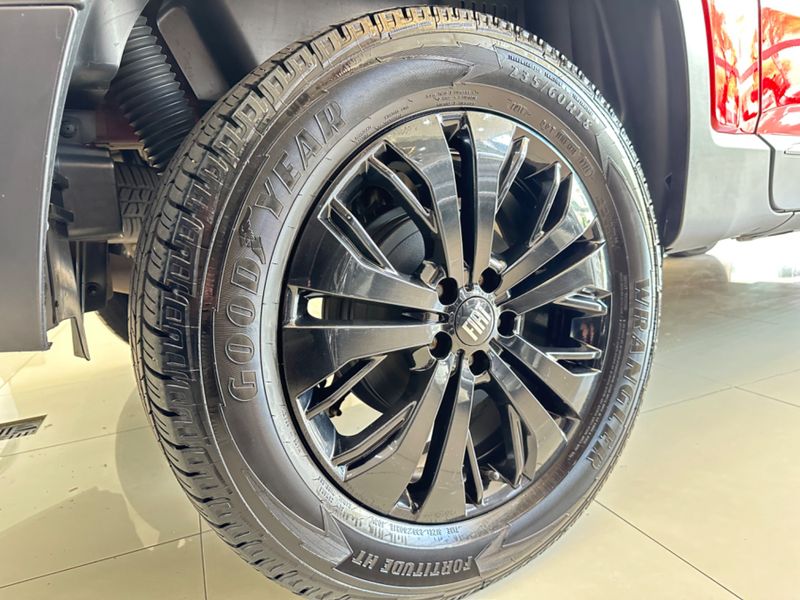 Fiat Toro 1.3 Turbo 270 Volcano At6 2022/2023 COVEL VEICULOS ENCANTADO / Carros no Vale