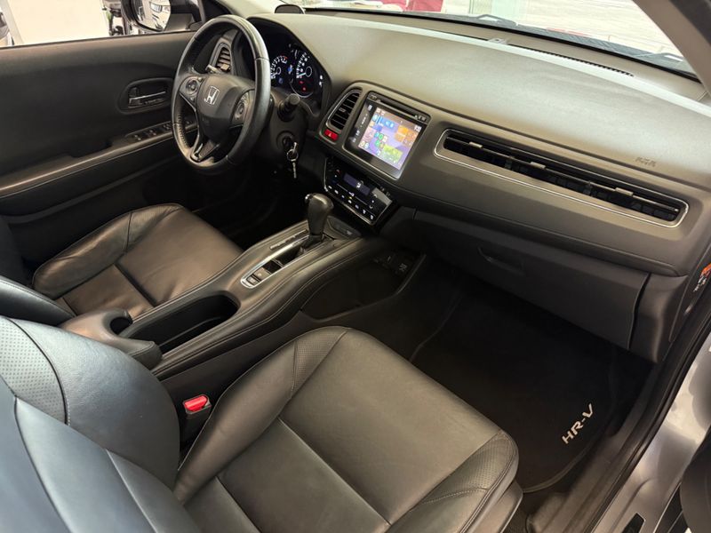Honda Hr-v Exl 1.8 Flexone 16v 2015/2016 COVEL VEICULOS ENCANTADO / Carros no Vale