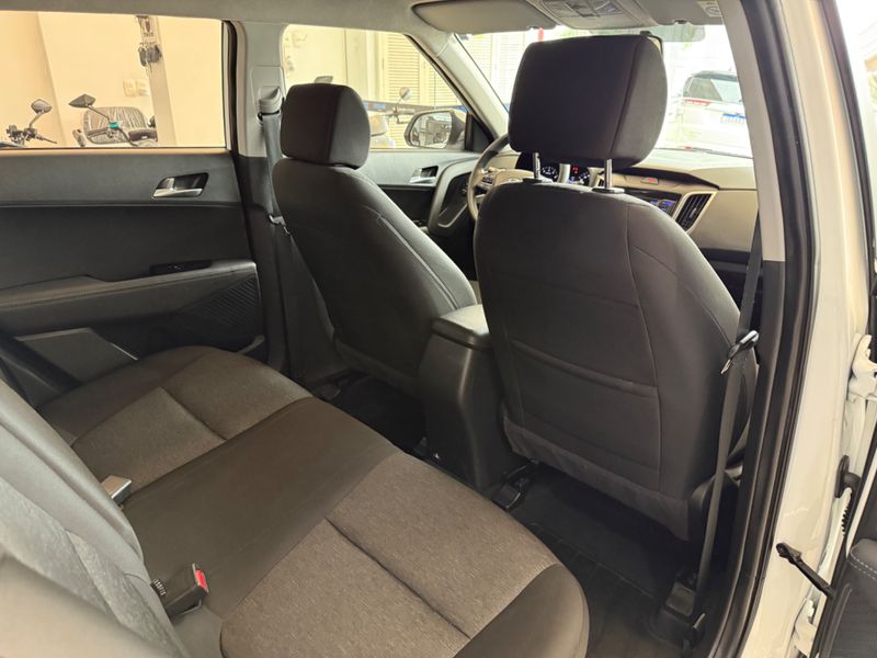 Hyundai Creta Smart 1.6 16v 2019/2020 COVEL VEICULOS ENCANTADO / Carros no Vale