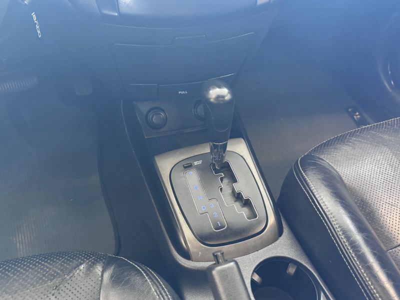 Hyundai I30 2.0 2009/2010 COVEL VEICULOS ENCANTADO / Carros no Vale