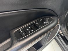 Jeep Compass 2.0 16v Sport 2017/2017 COVEL VEICULOS ENCANTADO / Carros no Vale