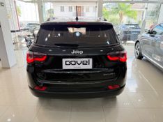 Jeep Compass 2.0 16v Sport 2017/2017 COVEL VEICULOS ENCANTADO / Carros no Vale