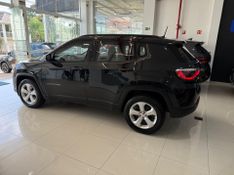 Jeep Compass 2.0 16v Sport 2017/2017 COVEL VEICULOS ENCANTADO / Carros no Vale