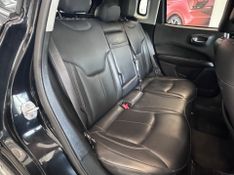 Jeep Compass 2.0 16v Sport 2017/2017 COVEL VEICULOS ENCANTADO / Carros no Vale