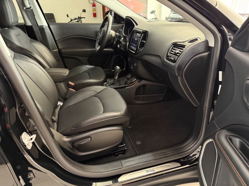 Jeep Compass Limited 2.0 4×4 16v 2019/2020 COVEL VEICULOS ENCANTADO / Carros no Vale