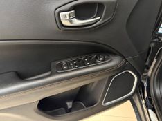 Jeep Compass Limited 2.0 4×4 16v 2019/2020 COVEL VEICULOS ENCANTADO / Carros no Vale