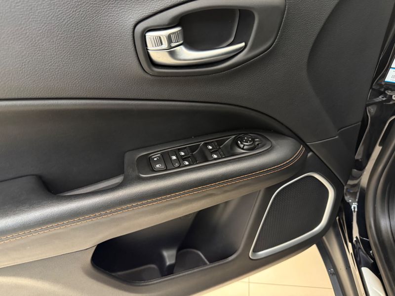 Jeep Compass Limited 2.0 4×4 16v 2019/2020 COVEL VEICULOS ENCANTADO / Carros no Vale