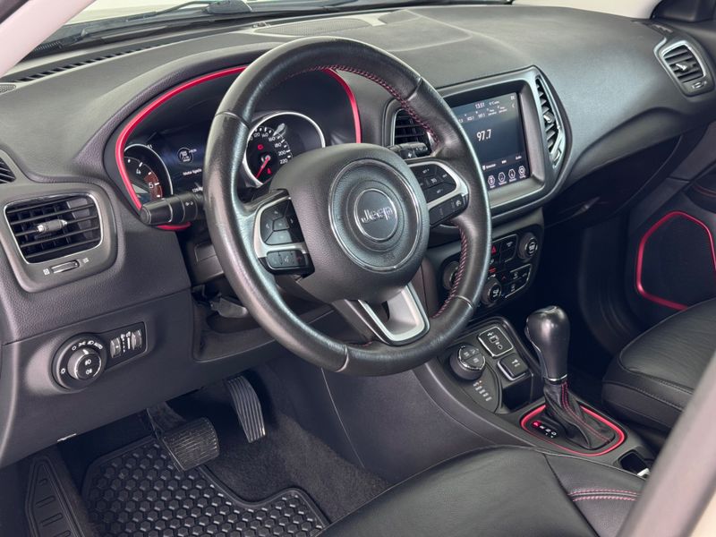 Jeep Compass Trailhawk 2.0 16v 4×4 2020/2021 COVEL VEICULOS ENCANTADO / Carros no Vale