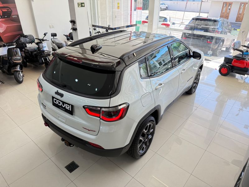 Jeep Compass Trailhawk 2.0 16v 4×4 2020/2021 COVEL VEICULOS ENCANTADO / Carros no Vale
