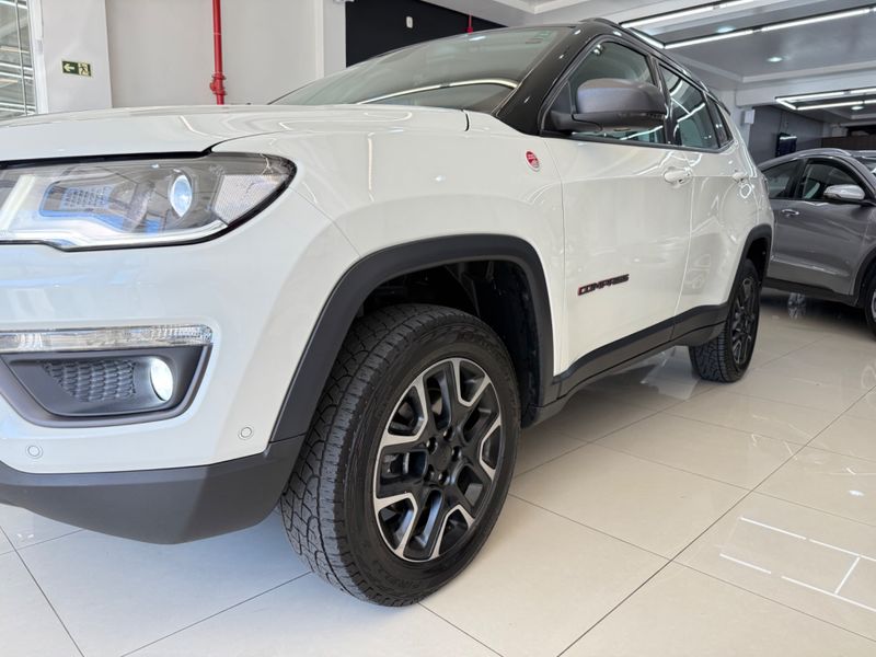 Jeep Compass Trailhawk 2.0 16v 4×4 2020/2021 COVEL VEICULOS ENCANTADO / Carros no Vale