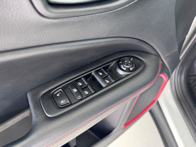 Jeep Compass Trailhawk 2.0 16v 4×4 2020/2021 COVEL VEICULOS ENCANTADO / Carros no Vale