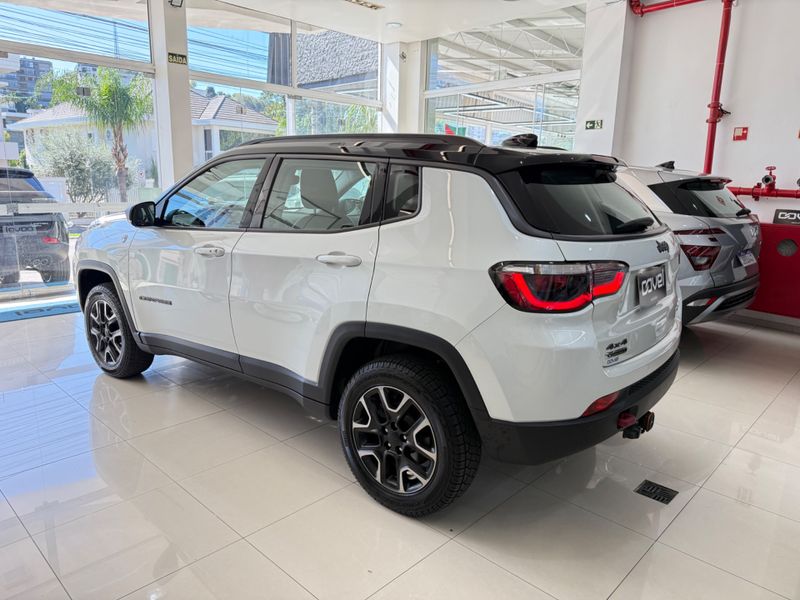 Jeep Compass Trailhawk 2.0 16v 4×4 2020/2021 COVEL VEICULOS ENCANTADO / Carros no Vale