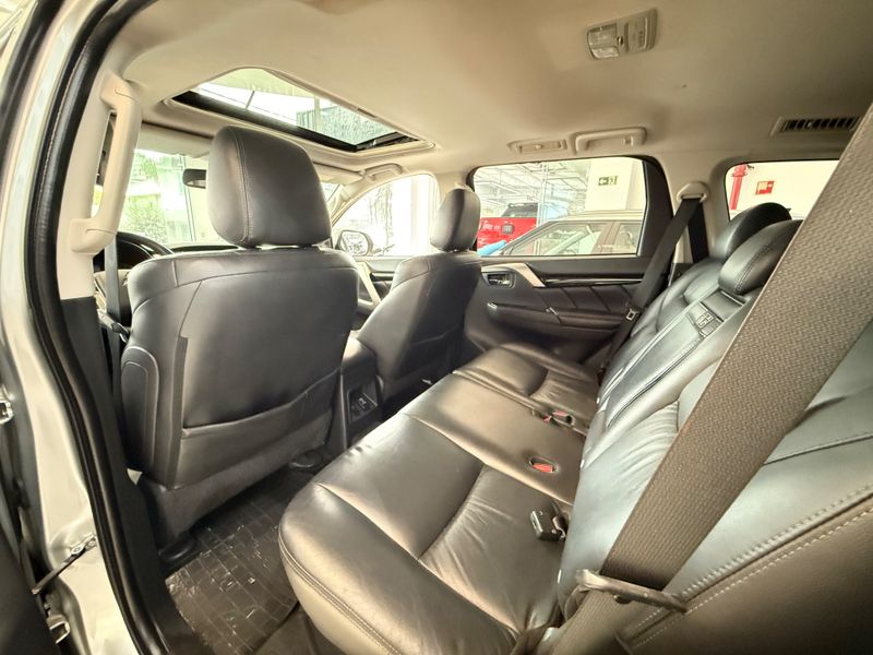 Mitsubishi Pajero Sport Hpe 2.4 4×4 2019/2020 COVEL VEICULOS ENCANTADO / Carros no Vale