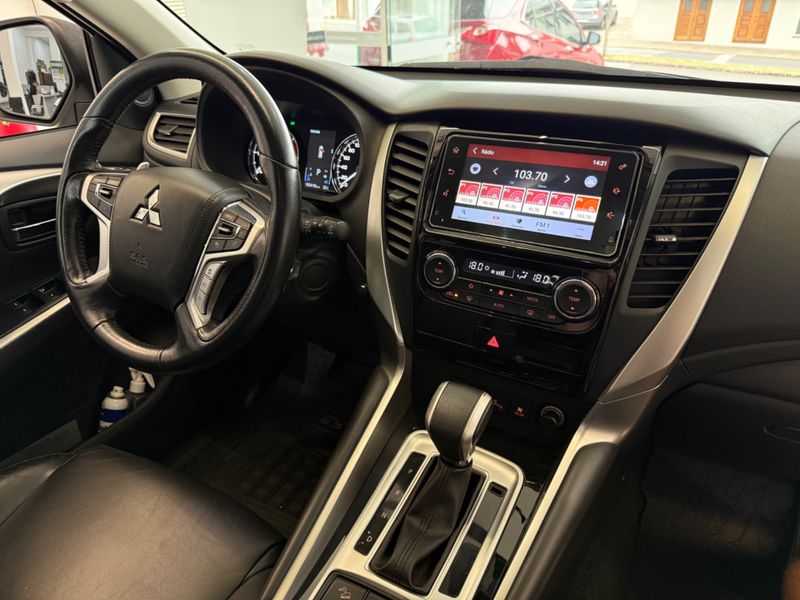 Mitsubishi Pajero Sport Hpe 2.4 4×4 2019/2020 COVEL VEICULOS ENCANTADO / Carros no Vale
