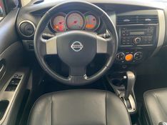 Nissan Livina 2013/2014 COVEL VEICULOS ENCANTADO / Carros no Vale
