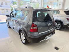 Nissan Livina 2013/2014 COVEL VEICULOS ENCANTADO / Carros no Vale