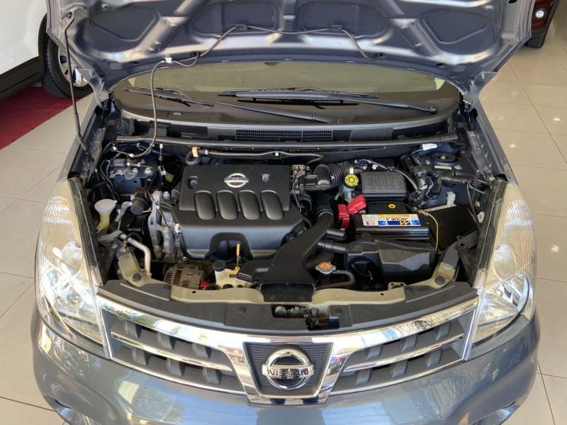 Nissan Livina 2013/2014 COVEL VEICULOS ENCANTADO / Carros no Vale