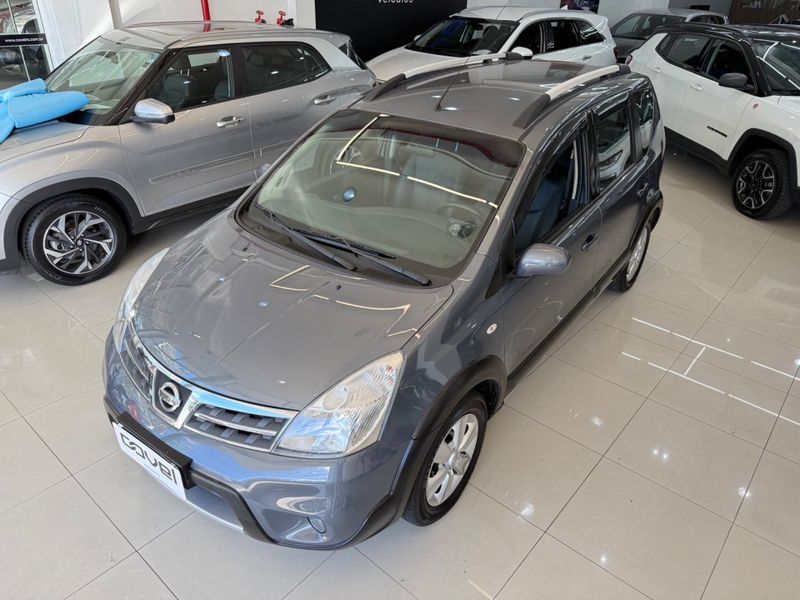 Nissan Livina 2013/2014 COVEL VEICULOS ENCANTADO / Carros no Vale