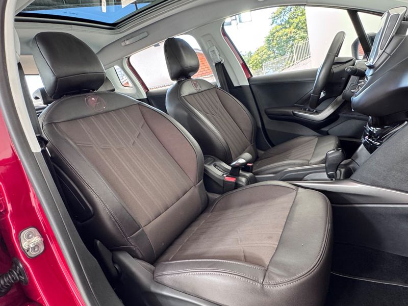 Peugeot 2008 Crossway 1.6 16v 2018/2019 COVEL VEICULOS ENCANTADO / Carros no Vale