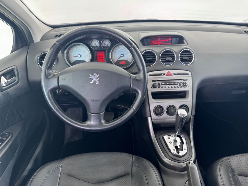 Peugeot 408 Allure 2.0 16v 2011/2012 COVEL VEICULOS ENCANTADO / Carros no Vale