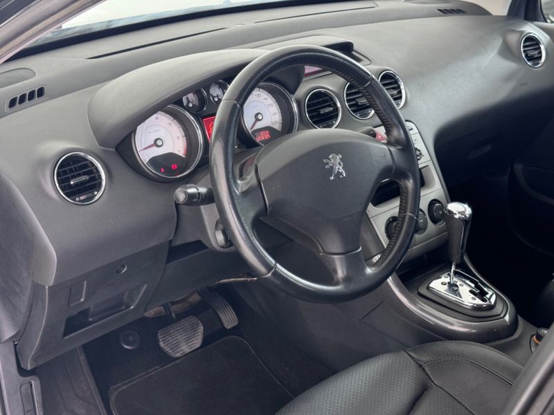 Peugeot 408 Allure 2.0 16v 2011/2012 COVEL VEICULOS ENCANTADO / Carros no Vale