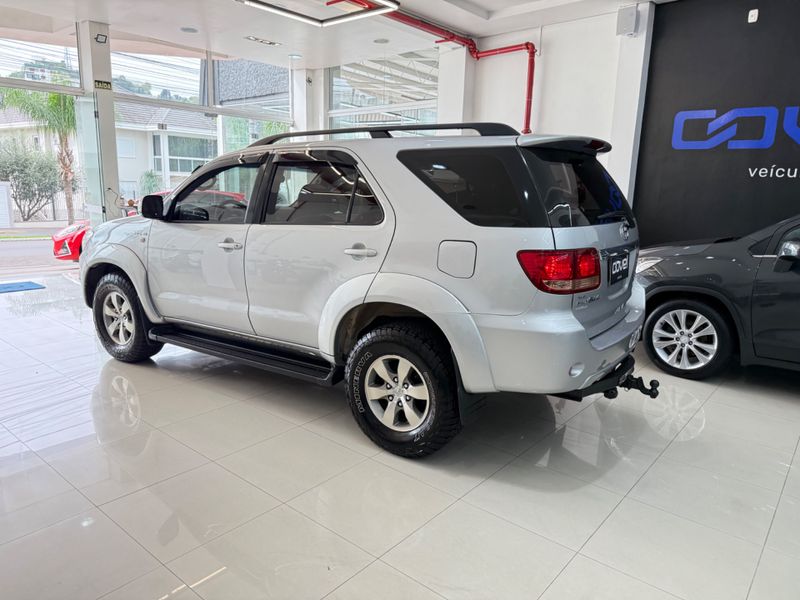 Toyota Hilux Sw4 Srv D4-d 4×4 3.0 Tdi Dies 2007/2007 COVEL VEICULOS ENCANTADO / Carros no Vale