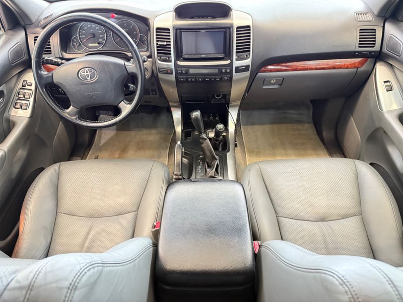 Toyota Land Cruiser Prado 4×4 2007/2008 COVEL VEICULOS ENCANTADO / Carros no Vale