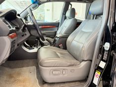 Toyota Land Cruiser Prado 4×4 2007/2008 COVEL VEICULOS ENCANTADO / Carros no Vale