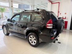 Toyota Land Cruiser Prado 4×4 2007/2008 COVEL VEICULOS ENCANTADO / Carros no Vale