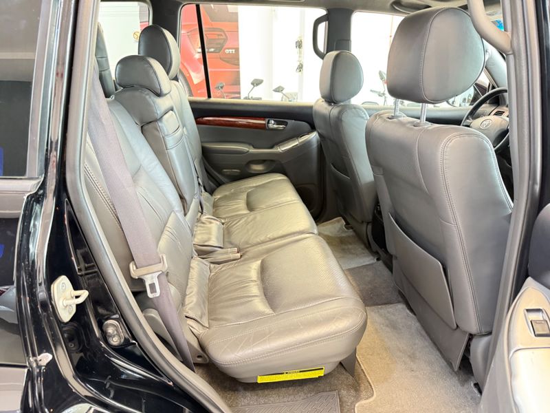 Toyota Land Cruiser Prado 4×4 2007/2008 COVEL VEICULOS ENCANTADO / Carros no Vale