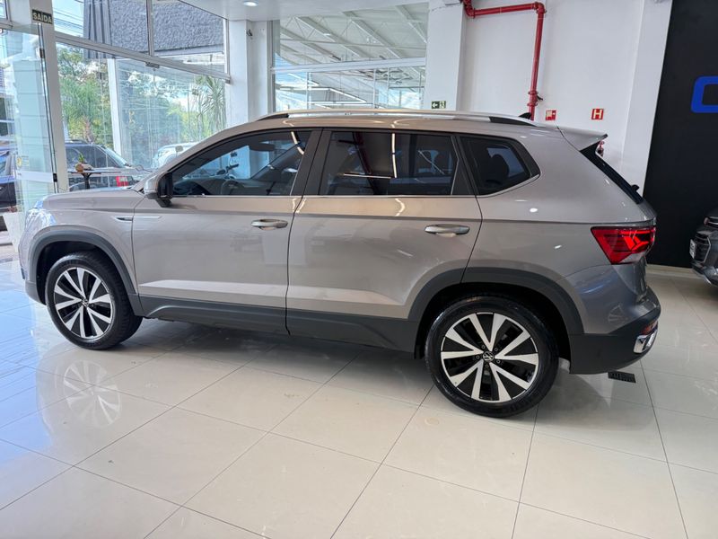 Volkswagen Taos 1.4 250 Tsi Highline 2021/2022 COVEL VEICULOS ENCANTADO / Carros no Vale