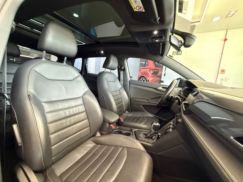 Volkswagen Taos 1.4 250 Tsi Highline 2021/2022 COVEL VEICULOS ENCANTADO / Carros no Vale